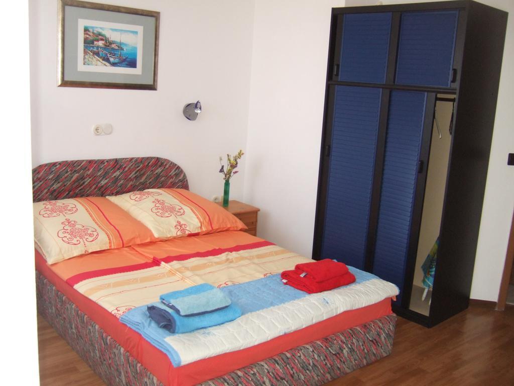 Apartments Bibijana Pakoštane Chambre photo